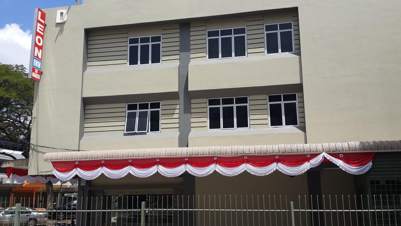 Leon Inn Jodoh Square Batam Экстерьер фото